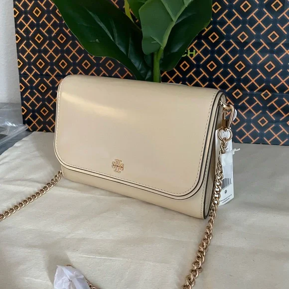New, Emerson patent chain wallet crossbody soft serve color